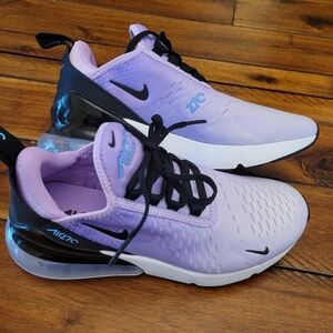 Nike Air 270 size 5 NEW